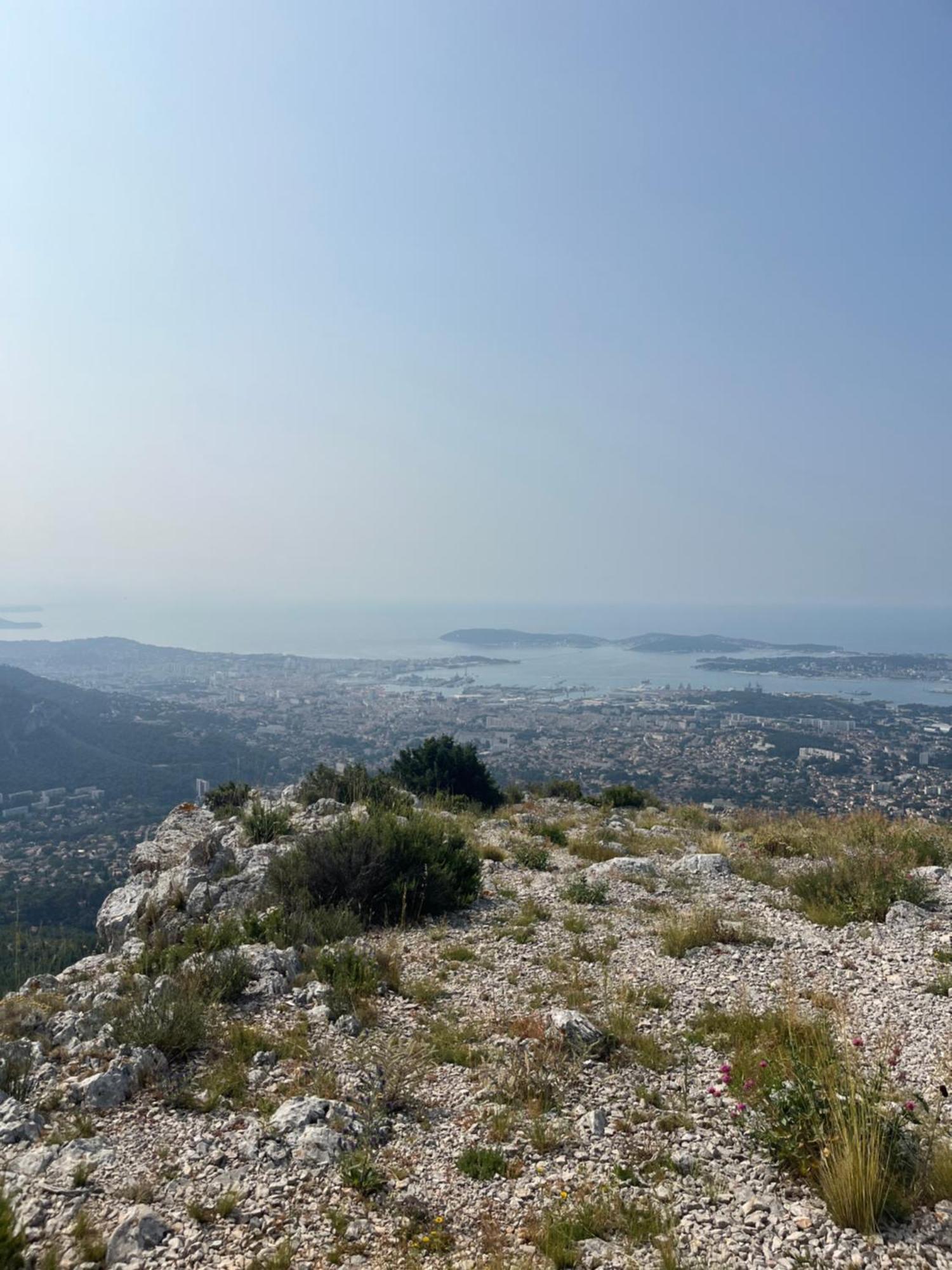 Hauteurs De Toulon : Charmant Studio Piscine Dış mekan fotoğraf